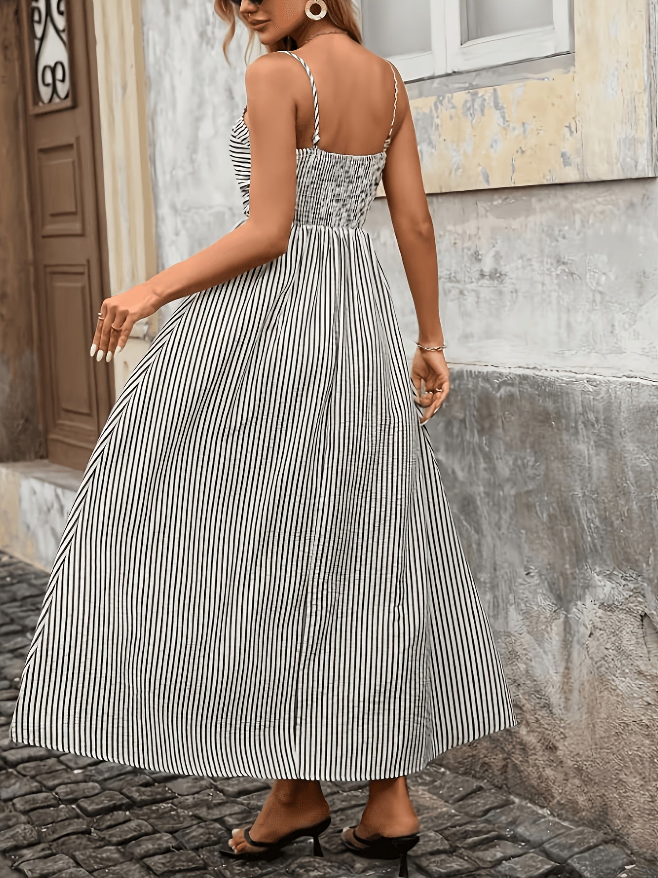 Women'S New Striped Back Hole, Long Camisole Dress, Fashionable Elegant Commute Vacation, Casual Party, Street Trendy, Daily A-Line Skirt, Suitable for Spring Summer