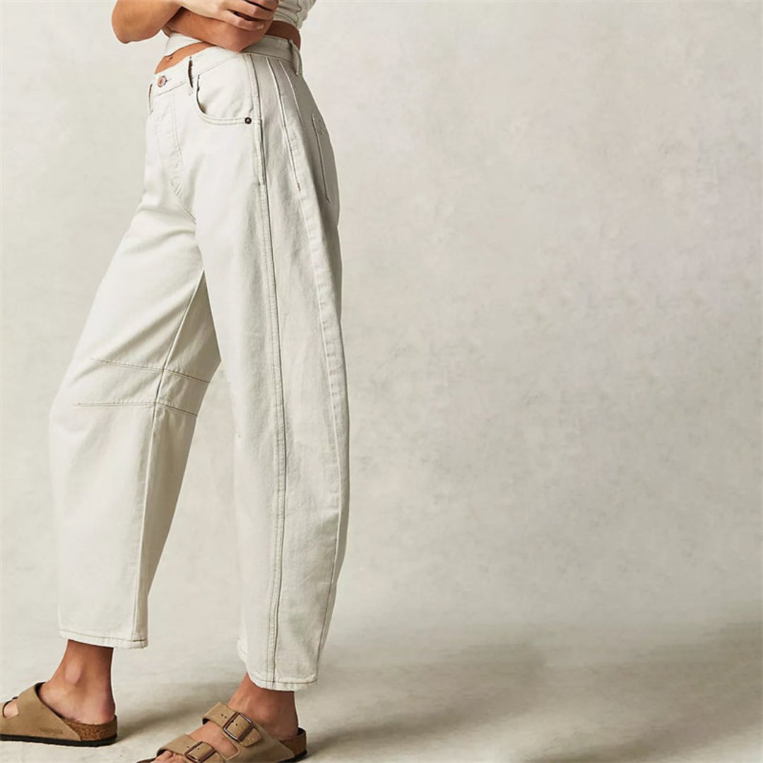 Effortless Relaxed Mom Jeans for Women in Cropped Barrel Leg Denim Style