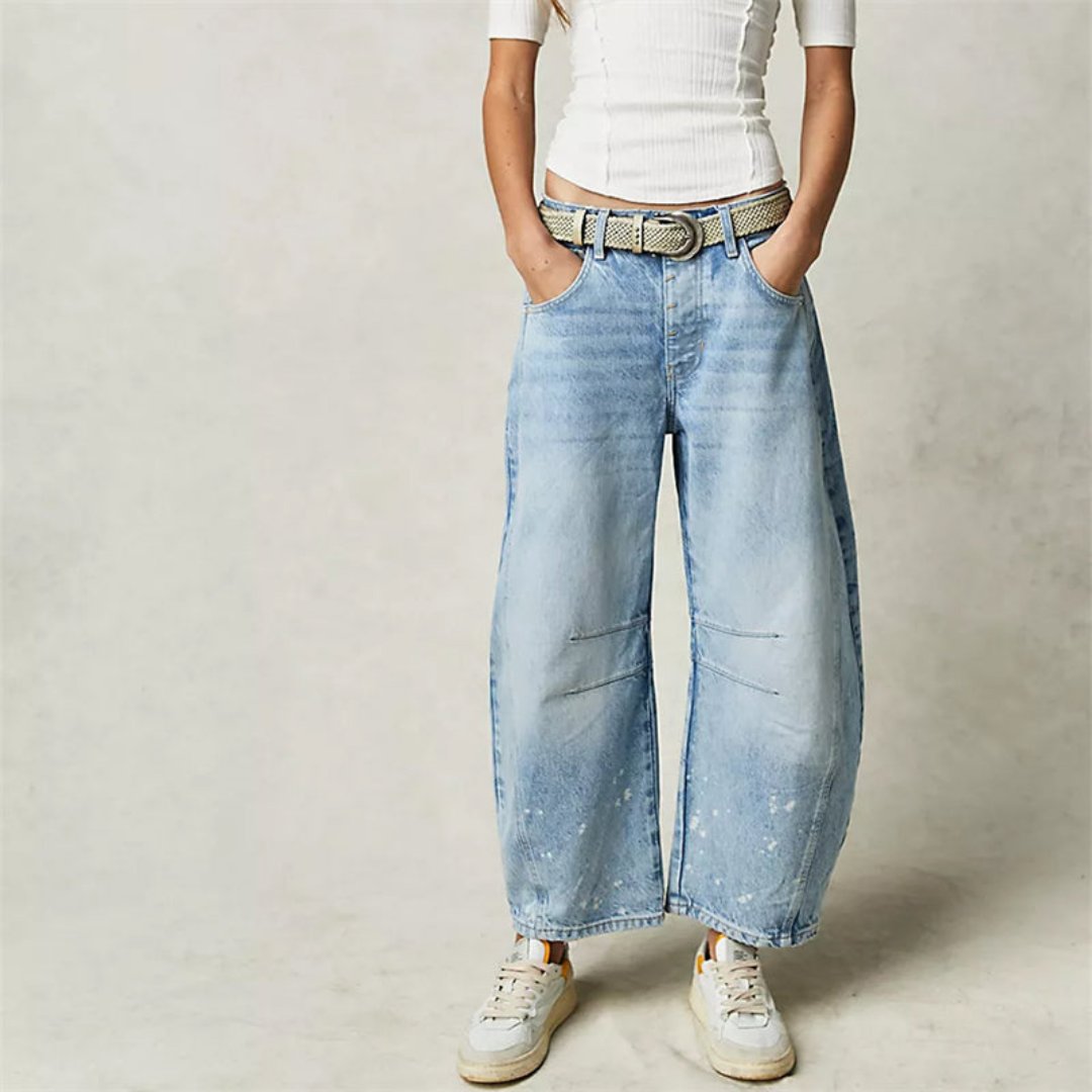 Effortless Relaxed Mom Jeans for Women in Cropped Barrel Leg Denim Style