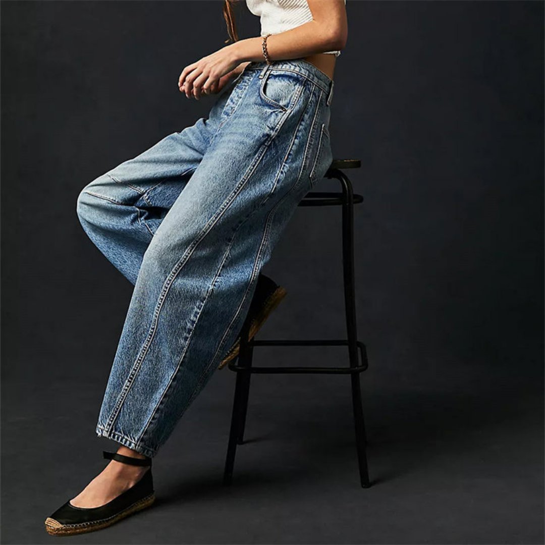 Effortless Relaxed Mom Jeans for Women in Cropped Barrel Leg Denim Style